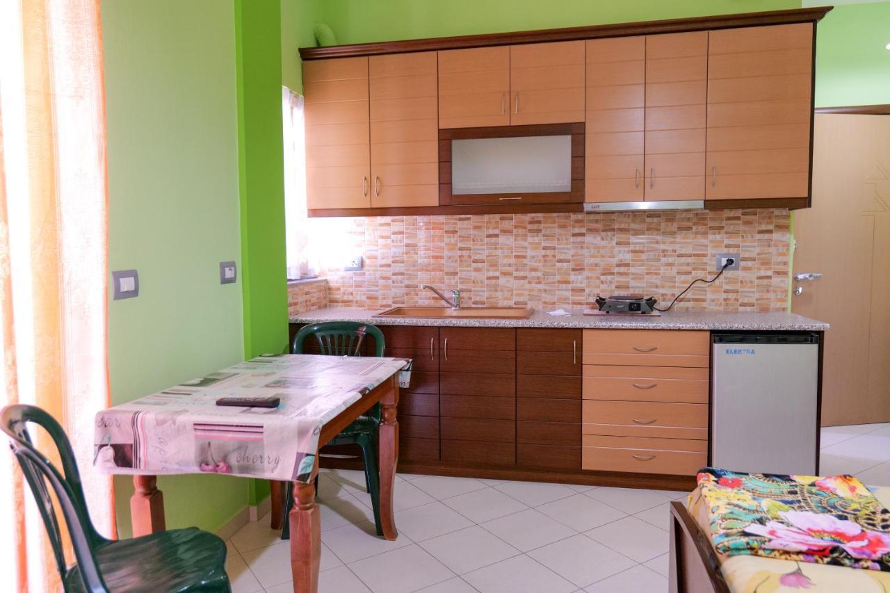 Vila Lida Саранде Екстериор снимка