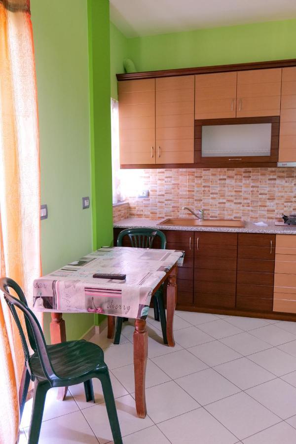 Vila Lida Саранде Екстериор снимка