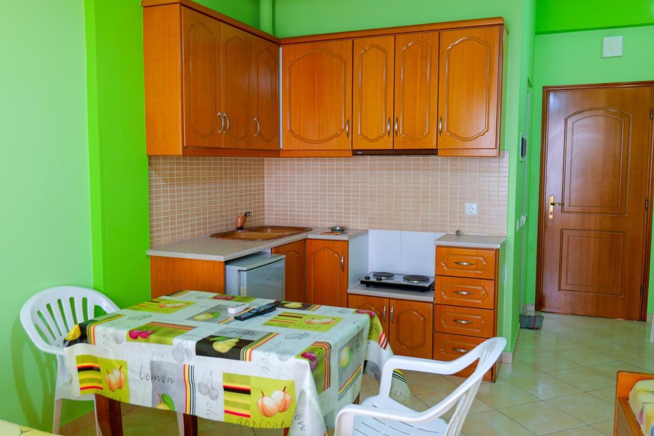 Vila Lida Саранде Екстериор снимка