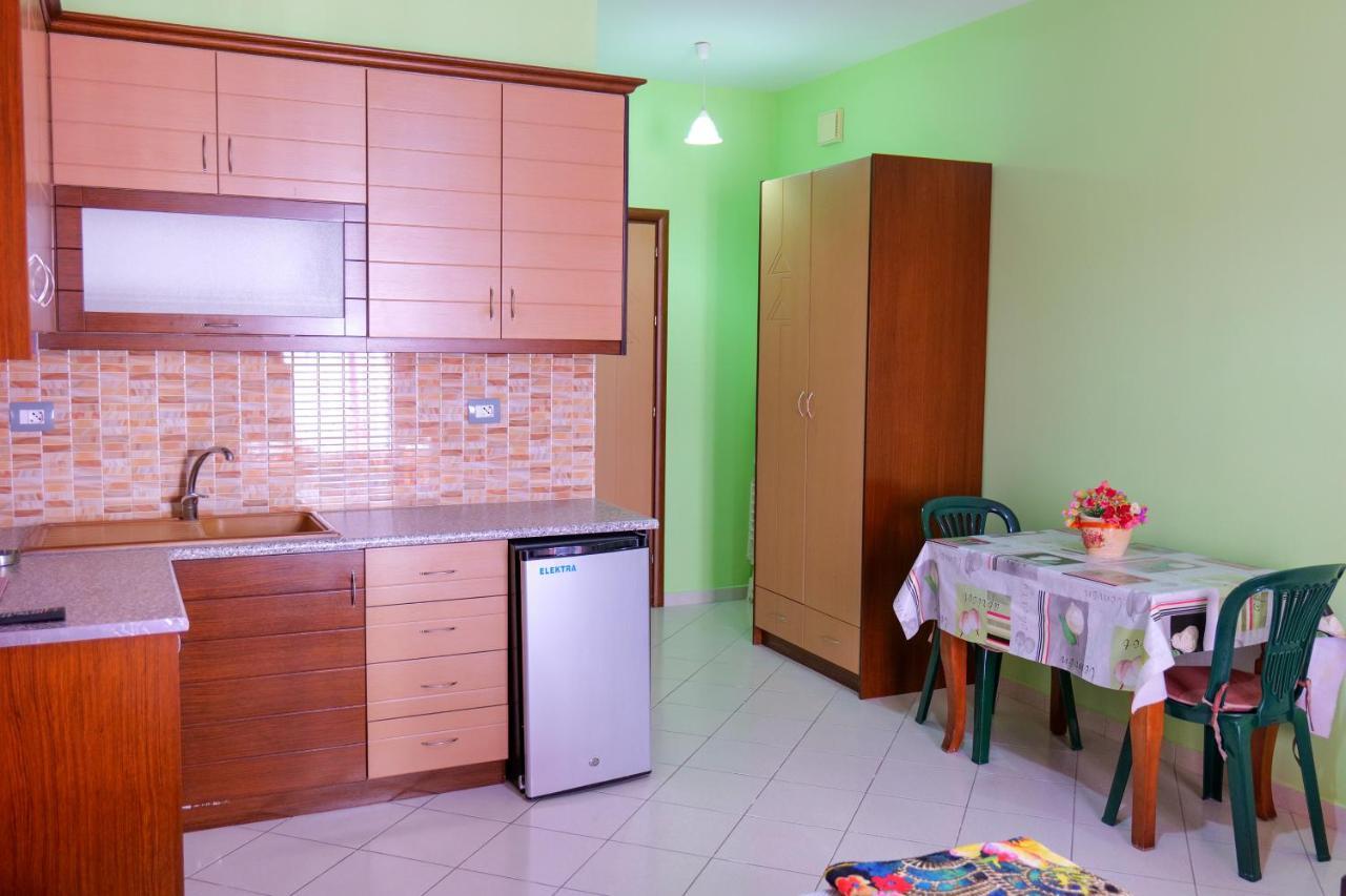 Vila Lida Саранде Екстериор снимка