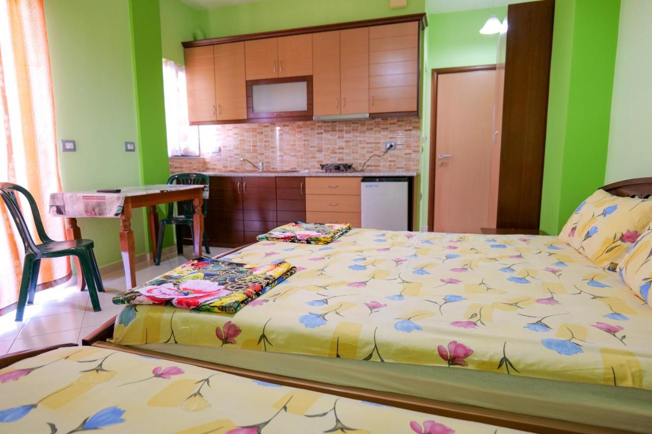 Vila Lida Саранде Екстериор снимка